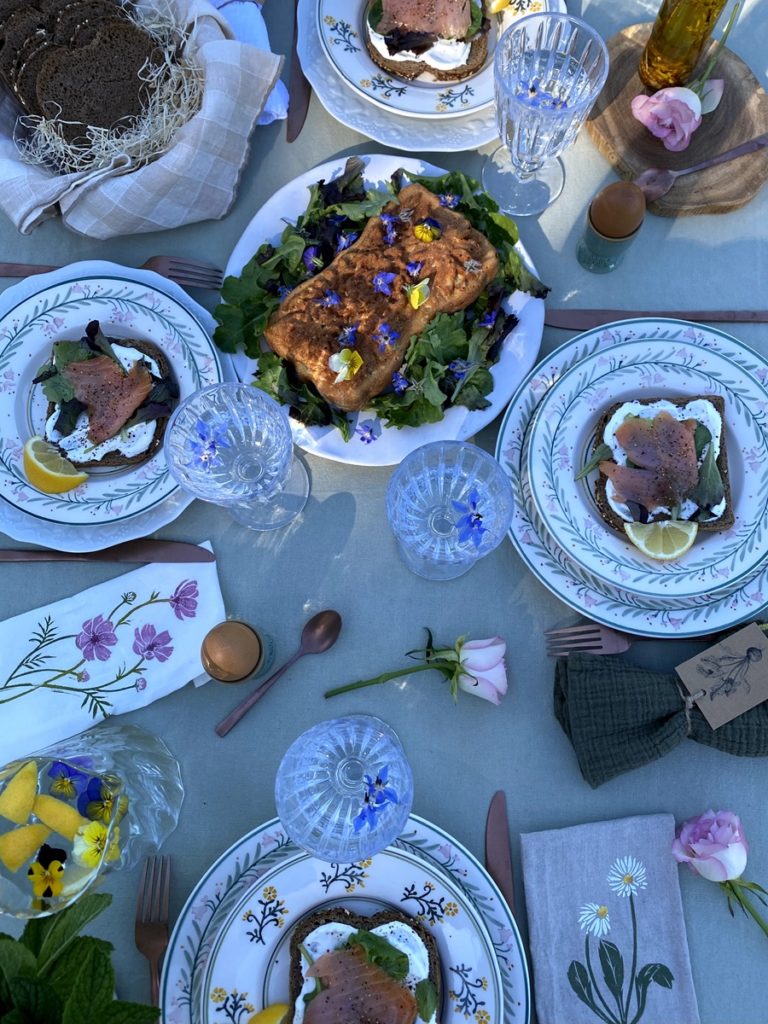 une jolie décoration de table printanière